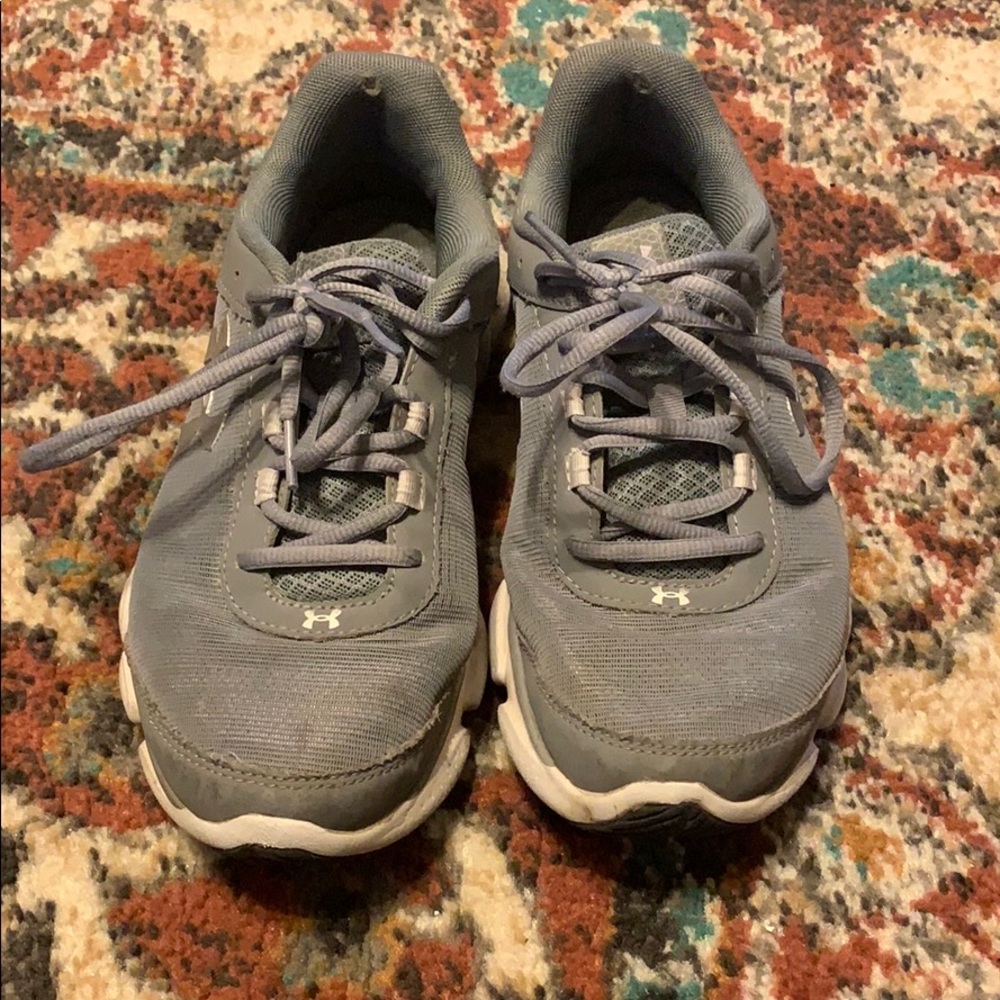 Under Armour tennis shoes